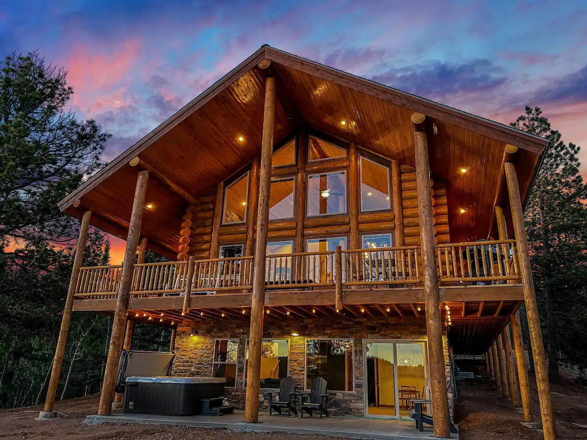 Lakefront Log Cabin Vacation Rental in Colorado